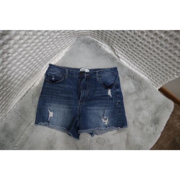 Mudd size 17 jean shorts - Picture 1 of 3